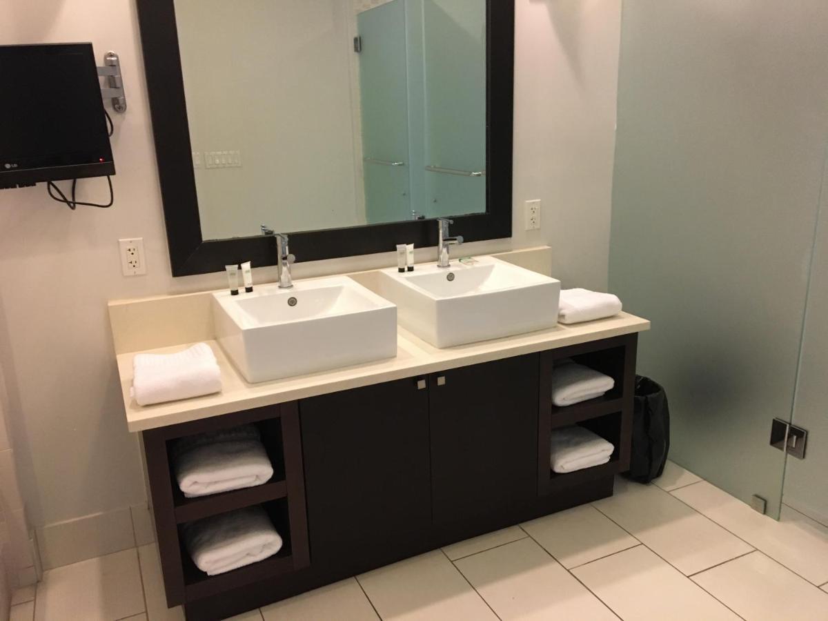 Doral 2-Story Villa 3 Bed 4 Bath At Provident Doral At The Blue Miami エクステリア 写真